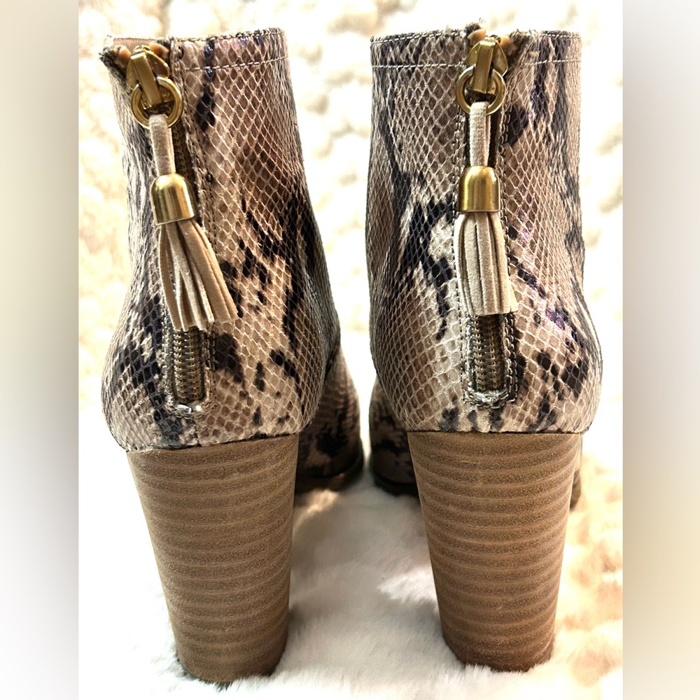 Anne Klein snakeskin chunky block heel ankle booties women’s size 7.5M - Picture 8 of 12